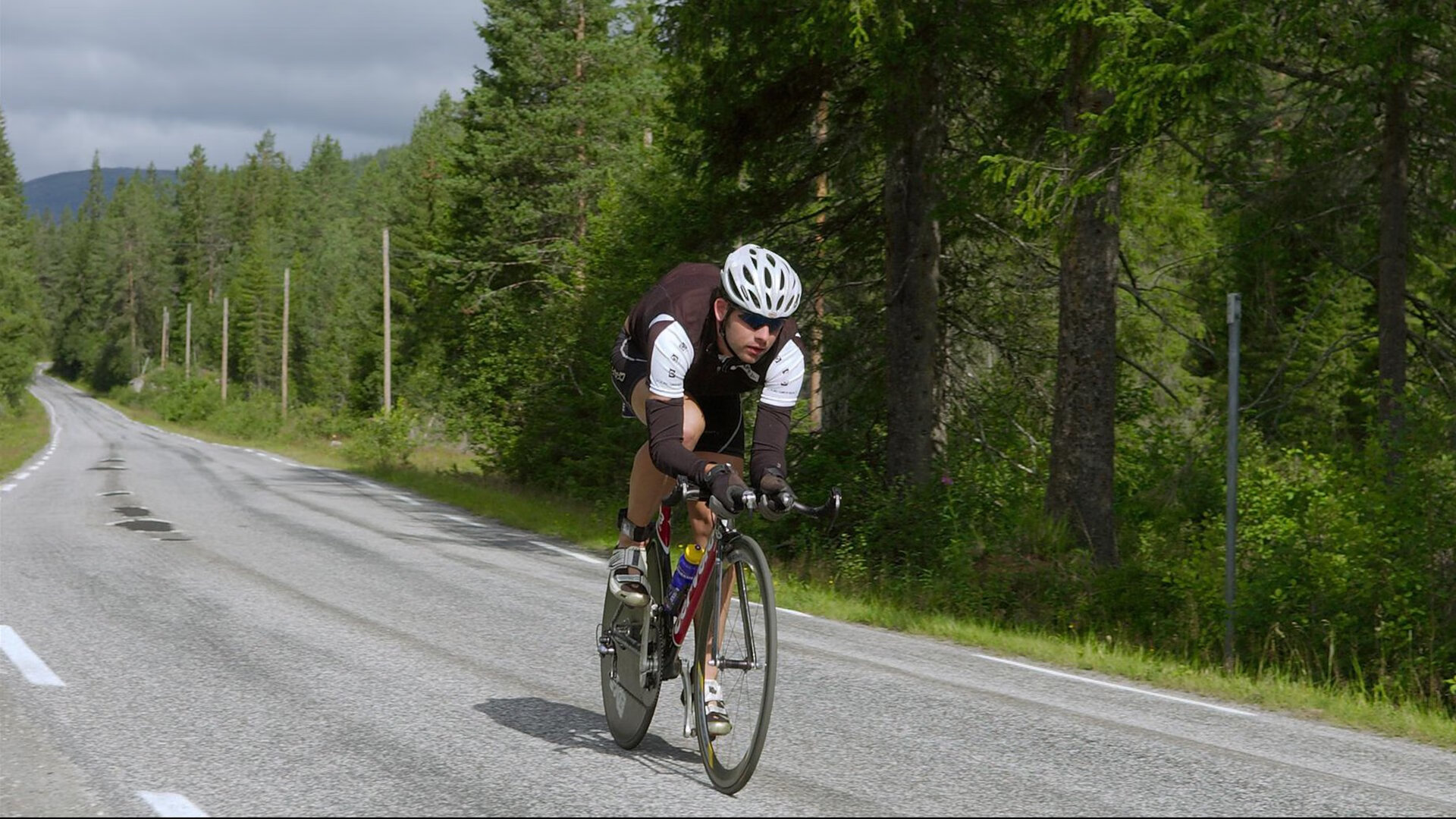 双城记，从班凯罗的接管到黄蜂的绝杀，体育如何定义最后时刻