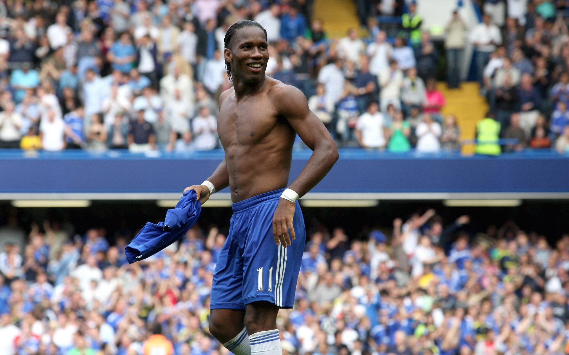 当罗德里戈在伯纳乌接管夜晚，一场欧冠半决赛如何折射足球文化的多元光芒