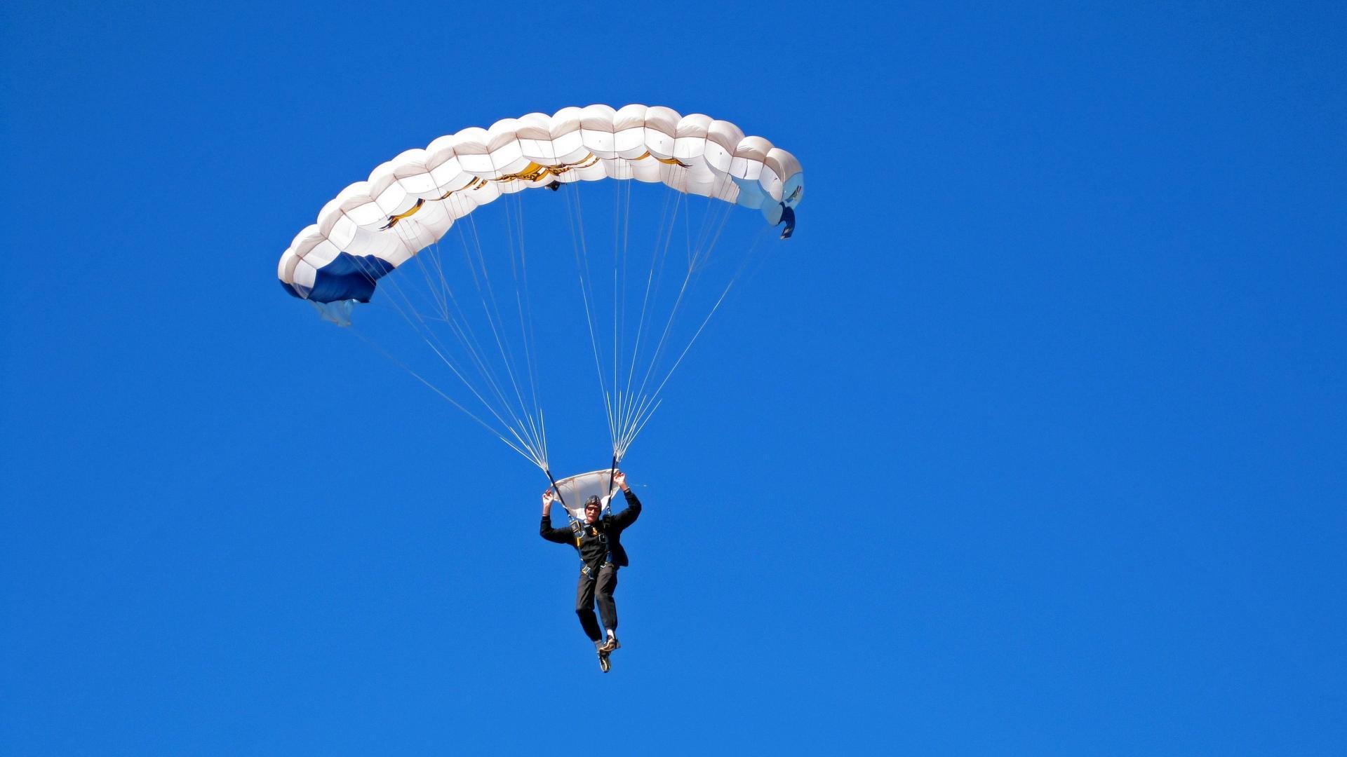 欧冠半决赛之夜,帕尔默一锤定音,从曼城弃将到切尔西新王的巨星之路